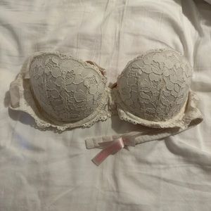Victoria Secret's PINK Push up bra 34B